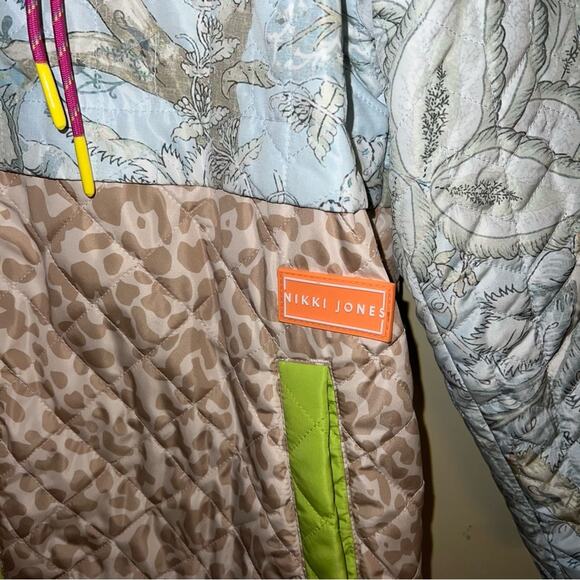 NIKKI JONES quilted hooded jacked S - Picture 3 of 7